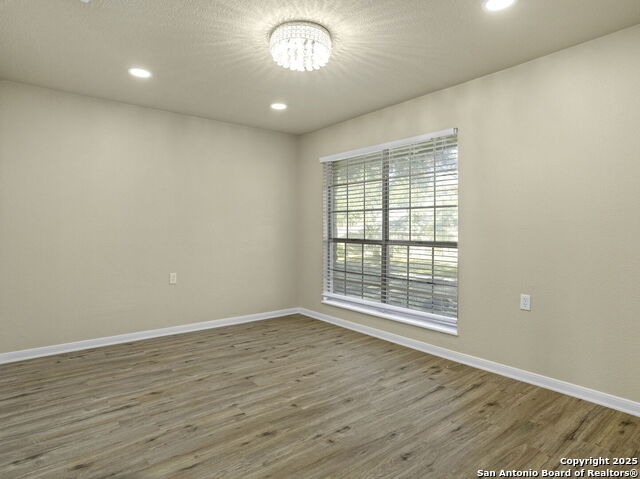 4025 Cypress Ct Property Photo 17