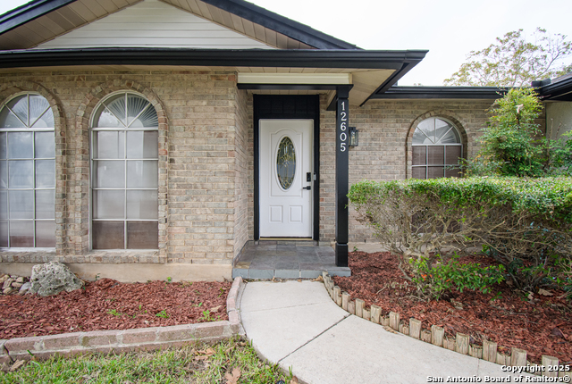 12605 Moss Hollow Property Photo 8