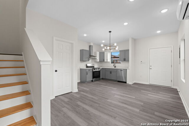 627 S Olive St, #101 Property Photo 4