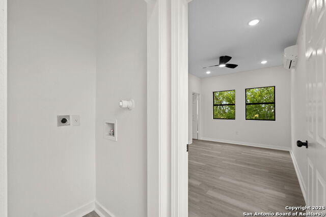 627 S Olive St, #102 Property Photo 25