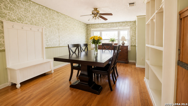 208 Loop 539 Property Photo 6