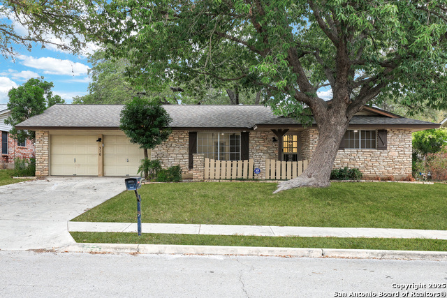 310 Quivira Property Photo 1