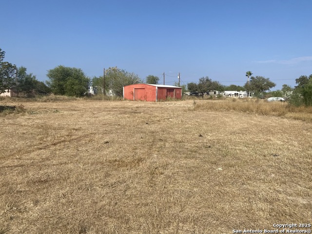 15650 Interstate Highway 35 Property Photo 4