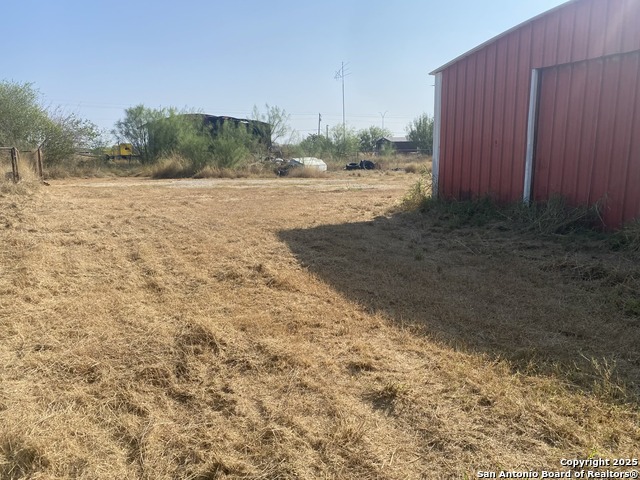 15650 Interstate Highway 35 Property Photo 5