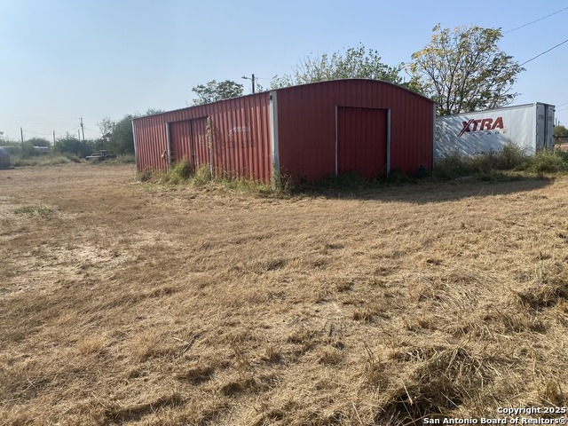 15650 Interstate Highway 35 Property Photo 6