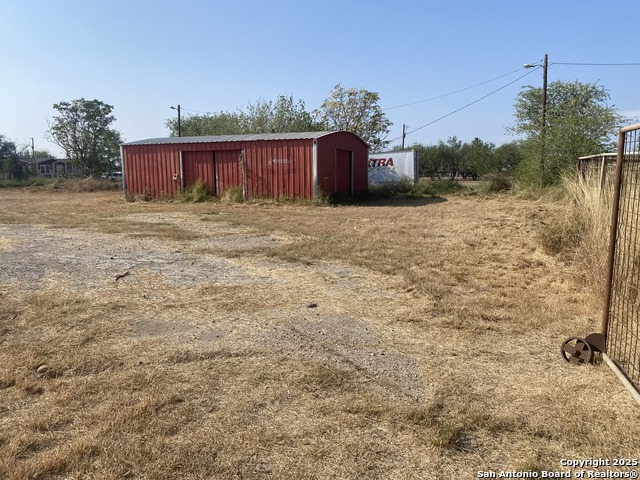 15650 Interstate Highway 35 Property Photo 7