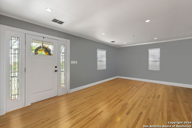 135 Blue Bonnet Blvd Property Photo 11