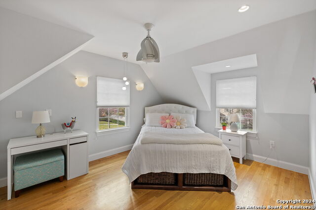 135 Blue Bonnet Blvd Property Photo 21