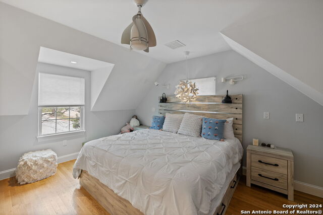 135 Blue Bonnet Blvd Property Photo 25