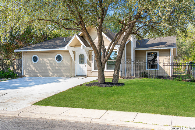 5931 Glacier Sun Property Photo 1
