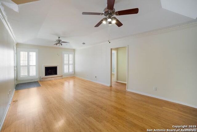 2611 Eisenhauer Rd Property Photo 2