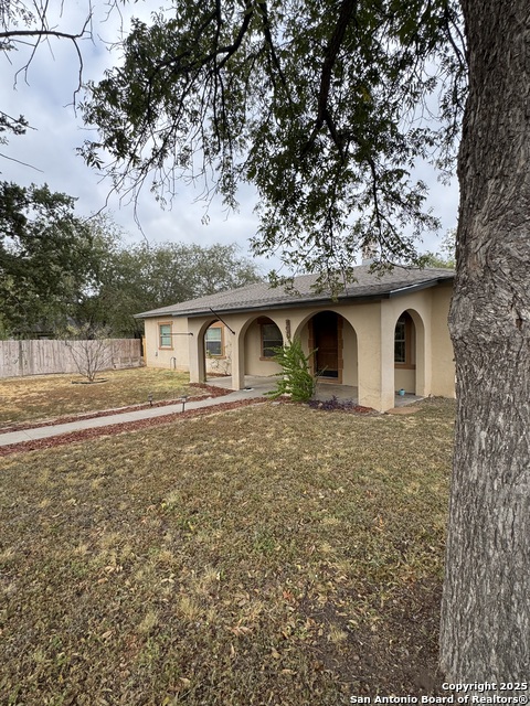 407 N Fort St Property Photo 2