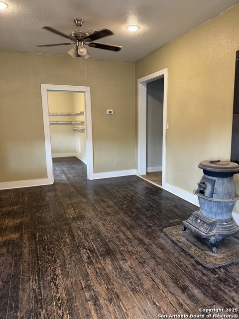 407 N Fort St Property Photo 3