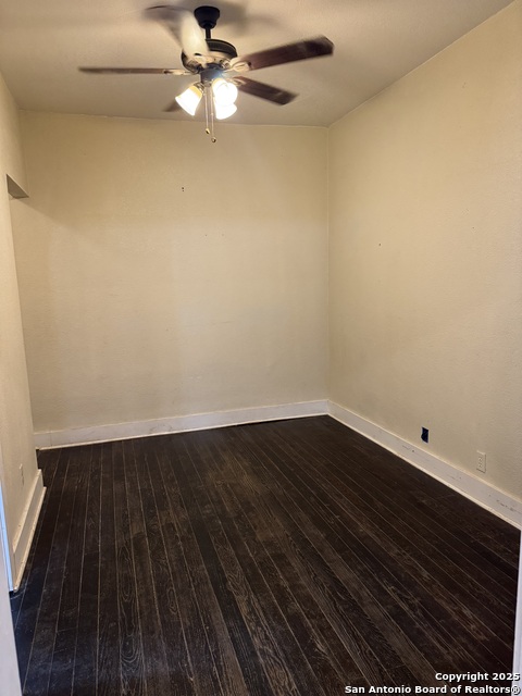 407 N Fort St Property Photo 10