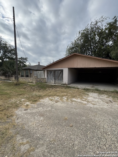 407 N Fort St Property Photo 17