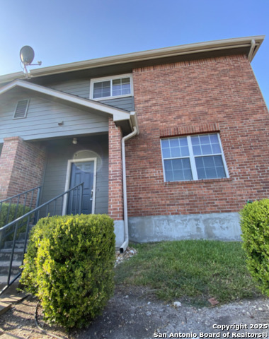 143 Chapel Hill Property Photo 1