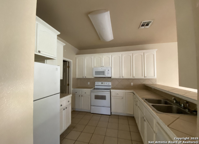 143 Chapel Hill Property Photo 7