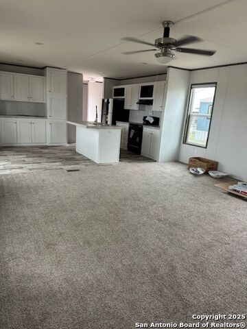13 Green Meadows Property Photo 4