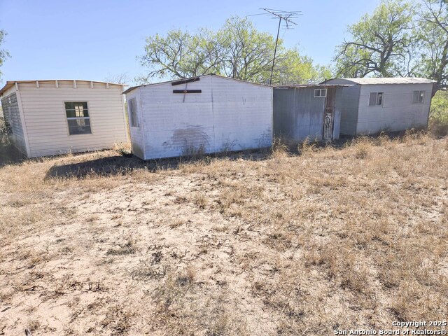 00 Cr 123 Property Photo 1