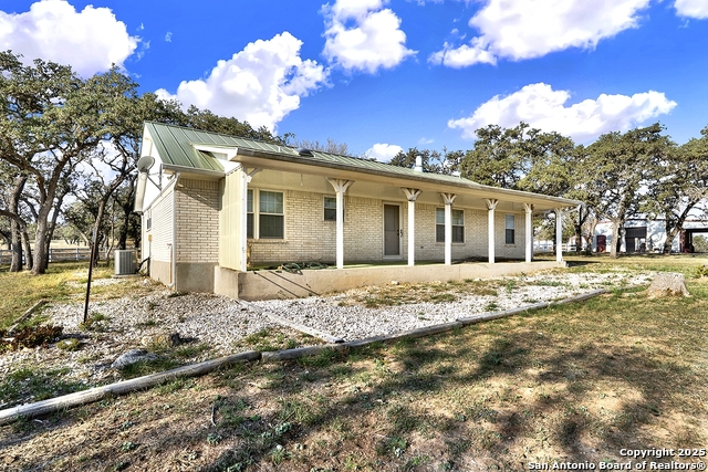 16103 State Highway 16 N Property Photo 14