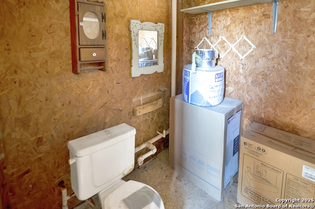 16103 State Highway 16 N Property Photo 25