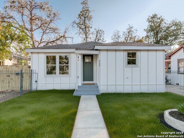 930 Schley Ave Property Photo 1