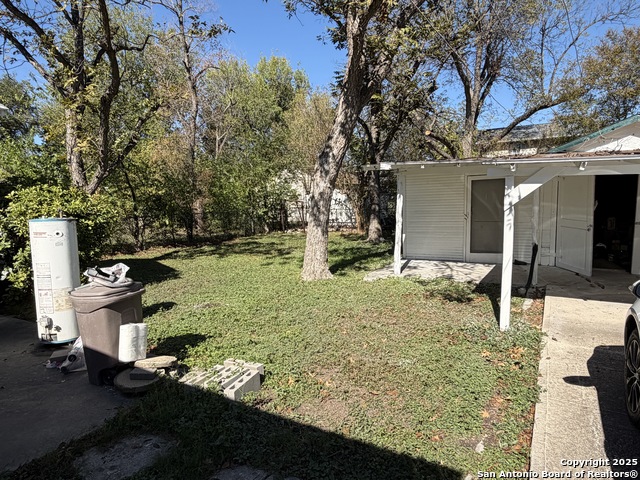 419 Walton Property Photo 5
