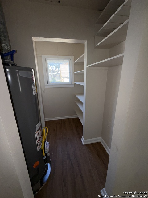 419 Walton Property Photo 22