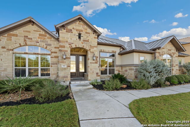917 Coolabah Property Photo 1