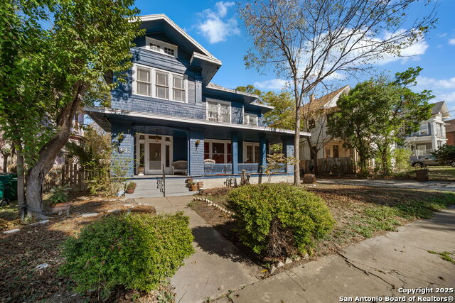 433 W Woodlawn Ave Property Photo 3
