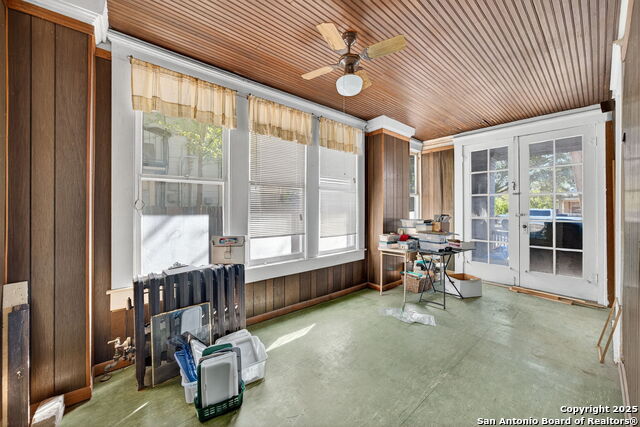 433 W Woodlawn Ave Property Photo 10