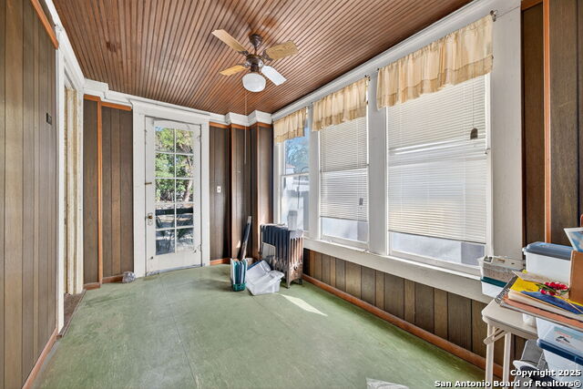 433 W Woodlawn Ave Property Photo 11