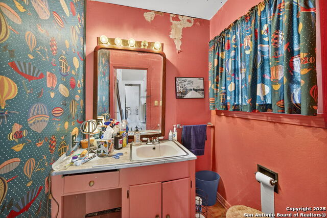 433 W Woodlawn Ave Property Photo 14
