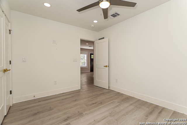 120 E Magnolia Property Photo 9
