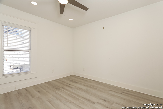 120 E Magnolia Property Photo 10