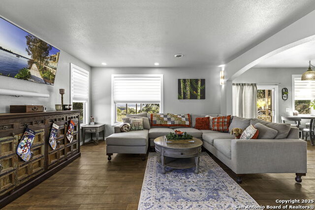 218 Mountainside Property Photo 9