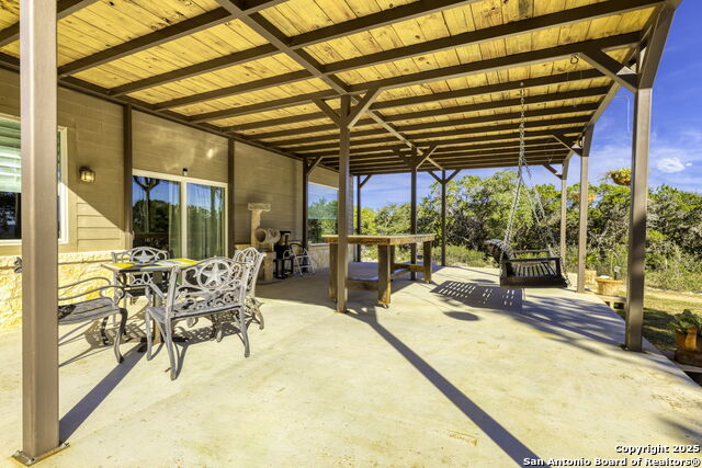 218 Mountainside Property Photo 31