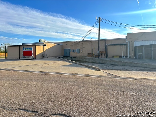 616 Us Highway 181 Property Photo 25