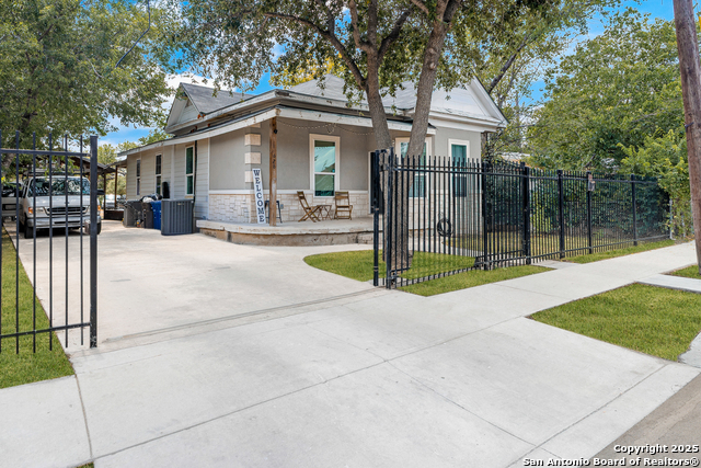 626 Gould Property Photo 2