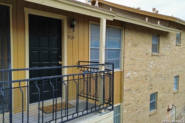923 Vance Jackson Rd Property Photo 1
