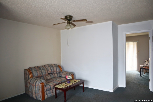 923 Vance Jackson Rd Property Photo 7
