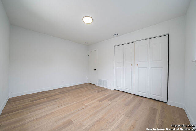 7817 Hollow Oak Property Photo 16