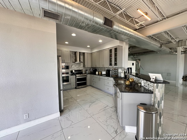 7701 Wurzbach Rd Property Photo 3