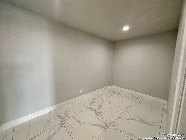 7701 Wurzbach Rd Property Photo 9