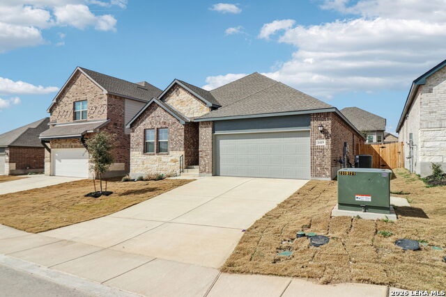 1419 Arcas Way Property Photo 4