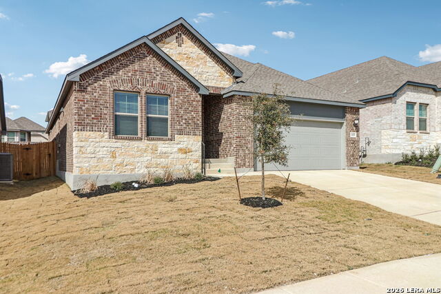 1419 Arcas Way Property Photo 5
