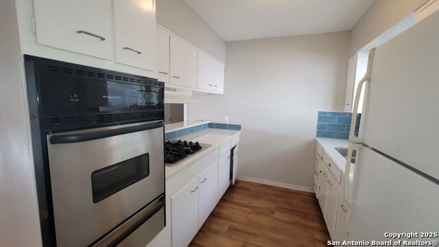 122 San Angelo Property Photo 8
