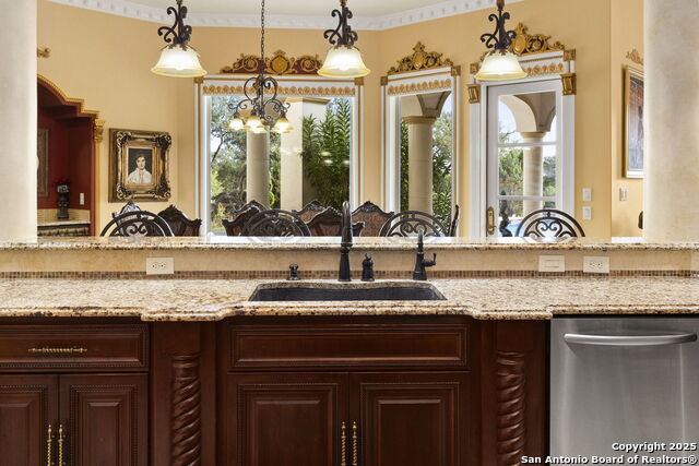 1418 Greystone Property Photo 23
