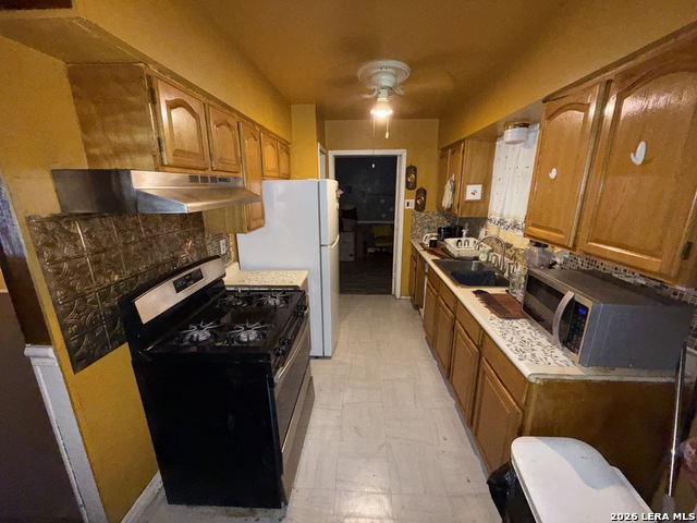 6918 Sun Valley Dr Property Photo 10