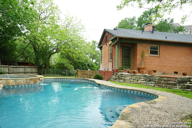 149 Downing Dr Property Photo 7